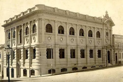 Biblioteca Pública